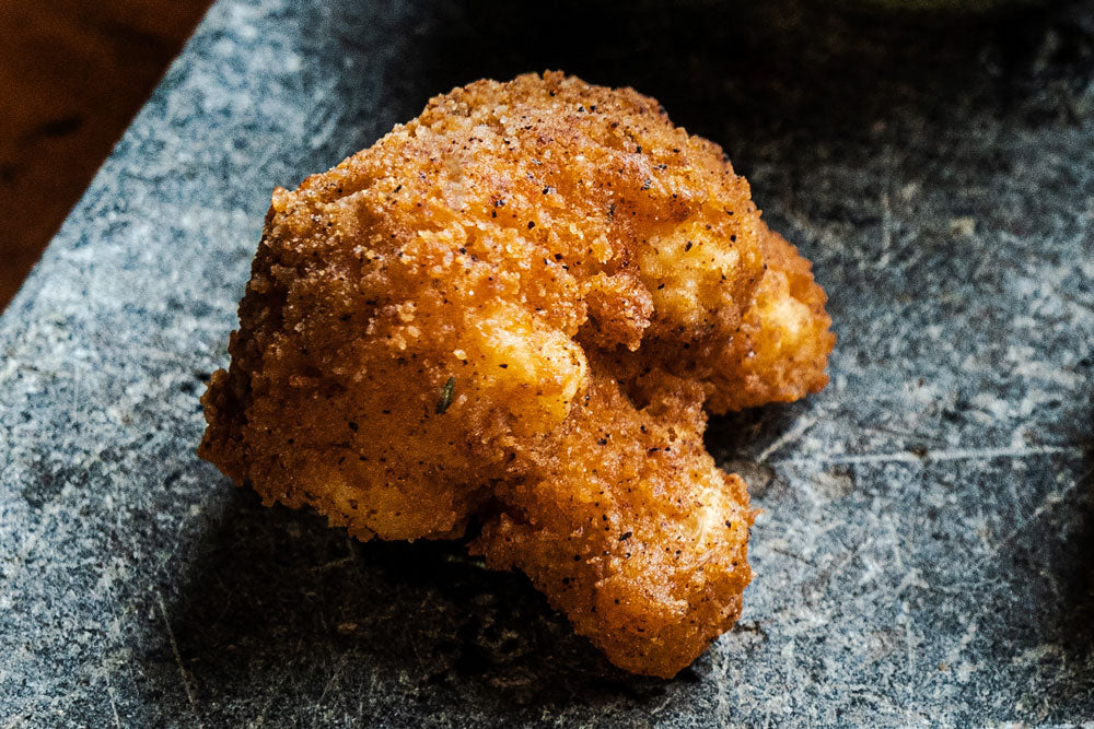 Crispy Buffalo Cauliflower with Creamy Garlic Dip
